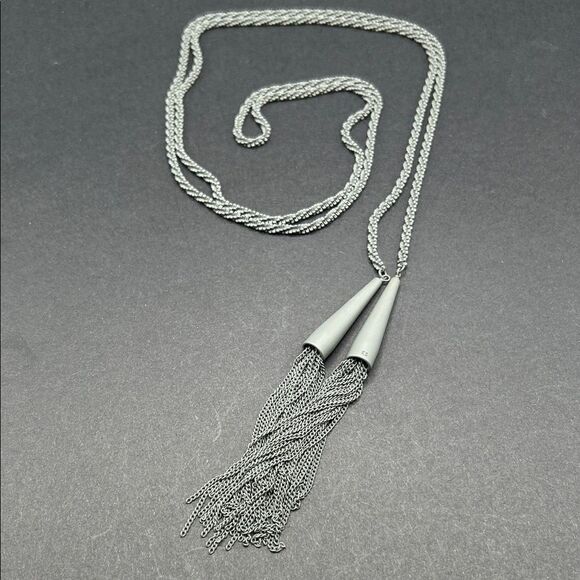 Kendra Scott Matte Gray Pharrah Lariat Necklace - Picture 1 of 5